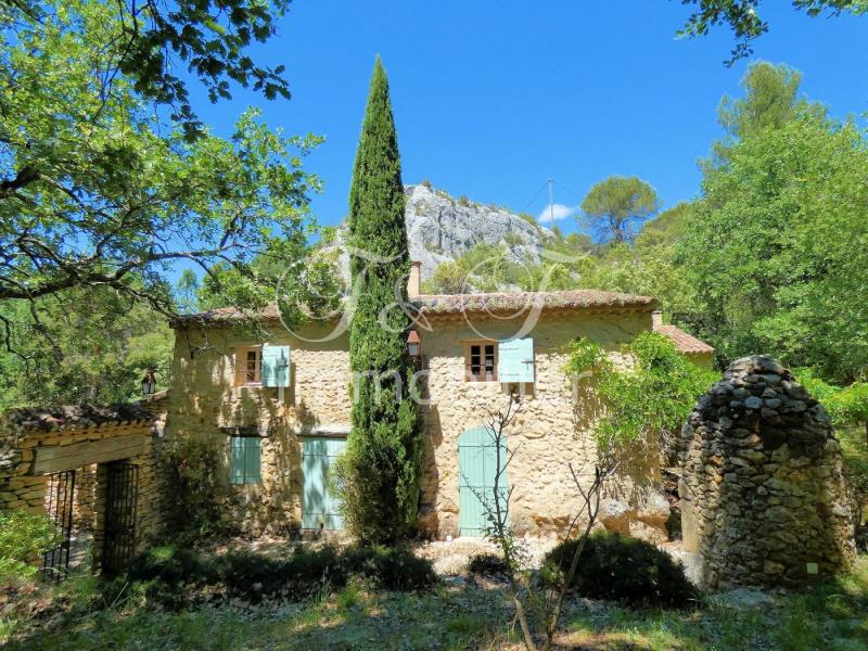 Authentique mas en pierres à Bonnieux